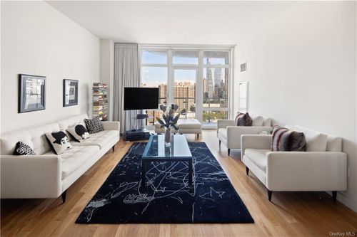 23a-555 W 59th Street, New York, NY, 10019 | Card Image