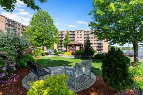 apt-508-196 Locust St, Lynn, MA, 01904-2960 | Card Image
