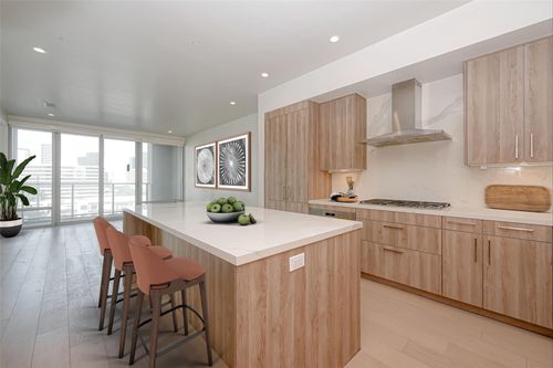 unit-801-2047 Westcreek Ln, Houston, TX, 77027-3747 | Card Image