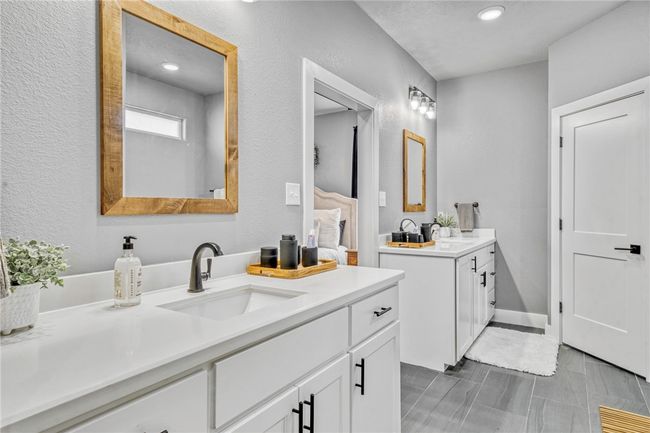 Bathroom with vanity | Image 25