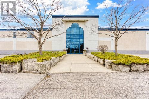 y-avenue-46 Community Ave, Stoney Creek, ON, L8E2Y3 | Card Image