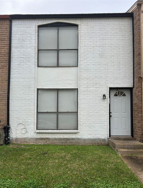 1945-1945 Miramar Green Street, Seabrook, TX, 77586 | Card Image