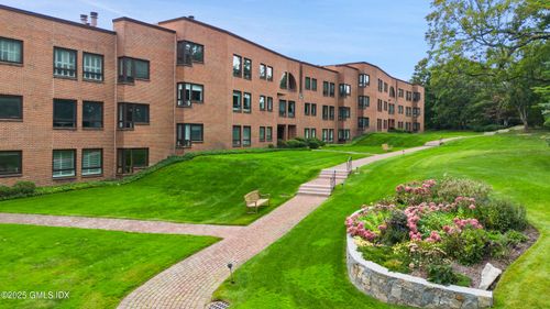 apt-1f-1 Milbank Ave, Greenwich, CT, 06830-5765 | Card Image