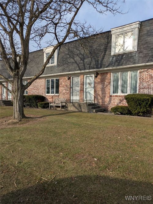 2444 Colvin Blvd, Tonawanda, NY, 14150-4417 | Card Image