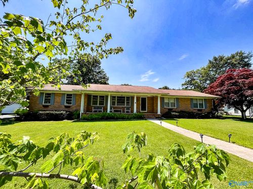 409 4th St Ne, Arab, AL, 35016-1169 | Card Image