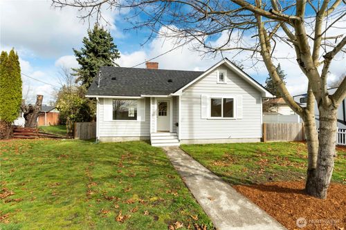 319 4th Avenue Se, Puyallup, WA, 98372 | Card Image
