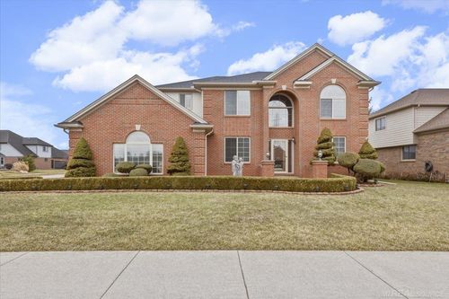 51381 Mauro Ln, Macomb, MI, 48042-4351 | Card Image