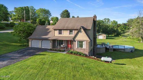 124 Highland Hills Dr, Gray, TN, 37615-3258 | Card Image