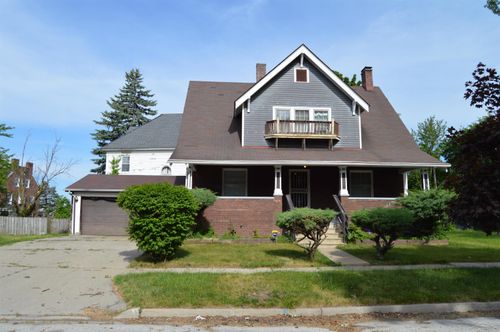 525 Owen St, Saginaw, MI, 48607-1150 | Card Image