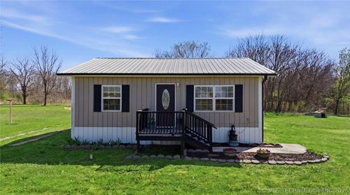 8390 Edmondson Rd, Mounds, OK, 74047-6132 | Card Image