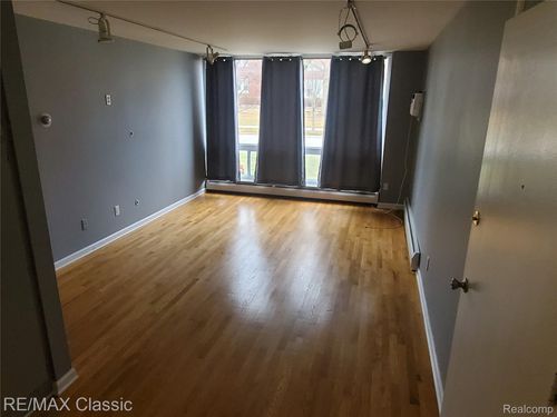 150 Bird Ave, Birmingham, MI, 48009-2053 | Card Image