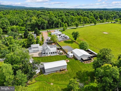 35321 Snake Hill Rd, MIDDLEBURG, VA, 20117-3605 | Card Image