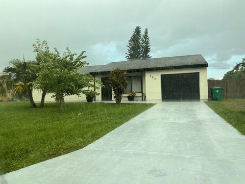 282 Sw Bridgeport Dr, Port St. Lucie, FL, 34953-7111 | Card Image