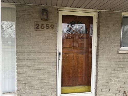 2559 Depew Dr, West Bloomfield, MI, 48324-1763 | Card Image