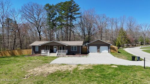 806 Cooper Lake Rd, Oneida, TN, 37841-6691 | Card Image