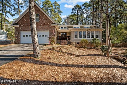 575 S Valley Road, Southern Pines, NC, 28387 | Card Image