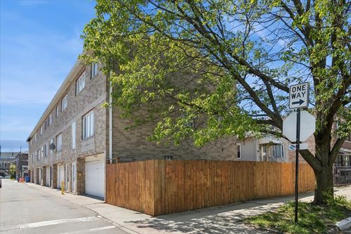 c-3051 S Lyman St, Chicago, IL, 60608-5544 | Card Image