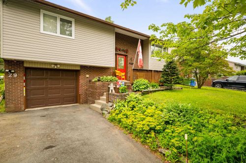 29 Delwood Place, Cole Harbour, NS, B2V1S4 | Card Image