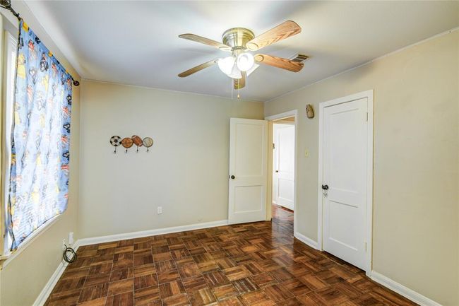 131 Laurel St, House other with 4 bedrooms, 1 bathrooms and 1 parking in Lake Jackson TX | Image 31