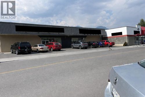 a-615 9th Avenue N, Golden, BC, V0A1H0 | Card Image