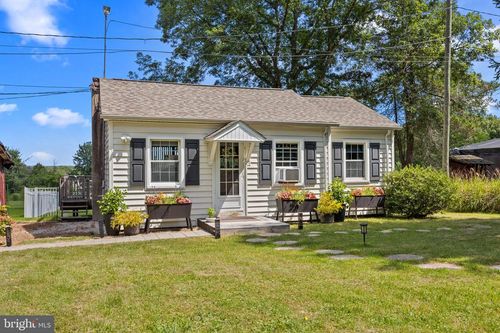 2535 2nd Street Pike, NEWTOWN, PA, 18940 | Card Image