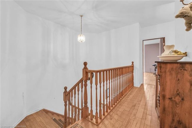 7 Robinson St S, House other with 6 bedrooms, 2 bathrooms and 8 parking in Grimsby ON | Image 32