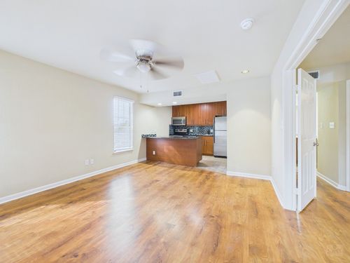 unit-1024-7685 Northcross Dr, Austin, TX, 78757-2157 | Card Image