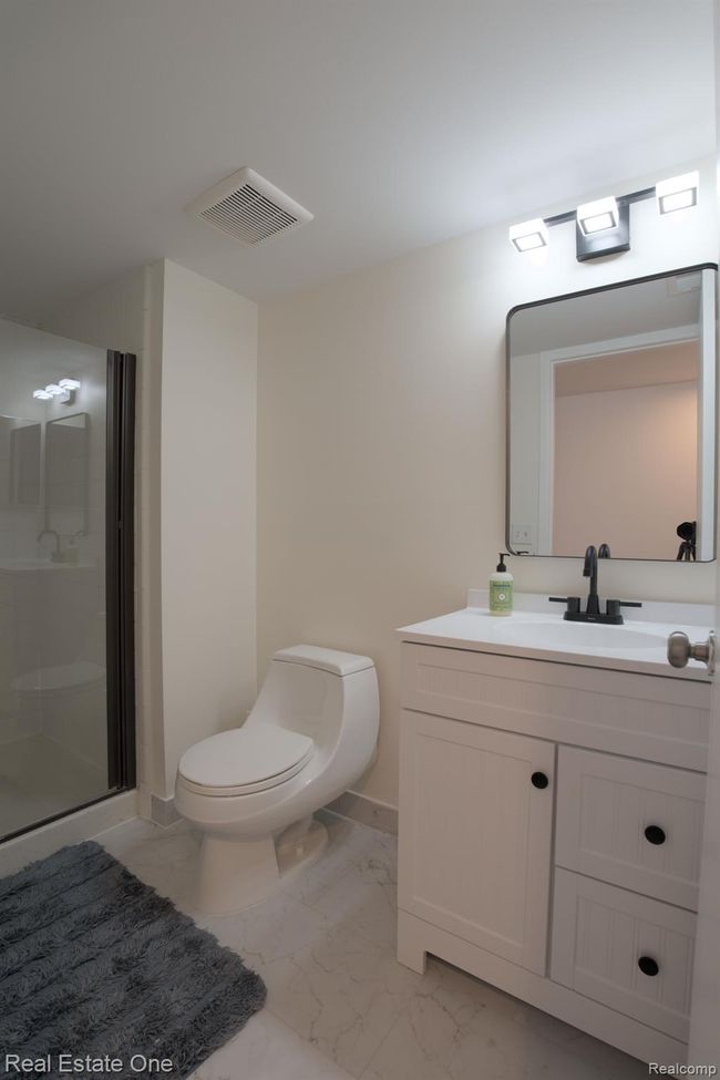 UNIT-41 - 1944 Klingensmith Rd, Condo with 2 bedrooms, 2 bathrooms and null parking in Bloomfield Hills MI | Image 18