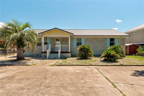 832 Desoto Dr, Dauphin Island, AL, 36528-4436 | Card Image