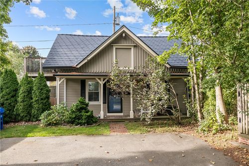 ch-39 Powel Ave, Newport, RI, 02840-2616 | Card Image