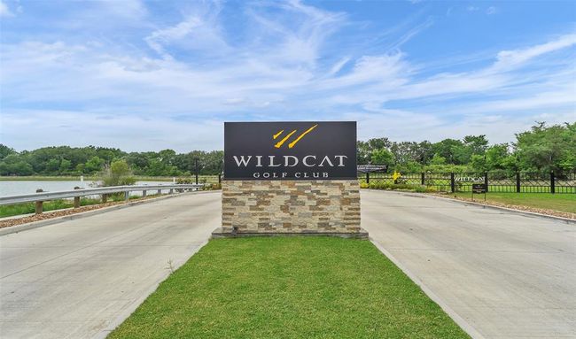 Wildcat Golf Club is located just minutes away from Kirby Landing. | Image 24
