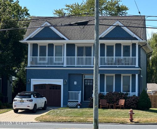 8 Avenue Of Two Rivers, Rumson, NJ, 07760-1702 | Card Image