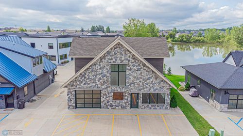 3251 Oak Ridge Loop E, West Fargo, ND, 58078-8482 | Card Image