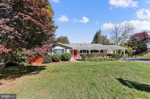 7810 College Ln, ANNANDALE, VA, 22003-5103 | Card Image