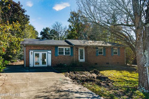 233 Normandy Dr, Wilmington, NC, 28412-7920 | Card Image