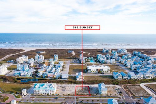 618 Sunset Ave, Port Aransas, TX, 78373 | Card Image