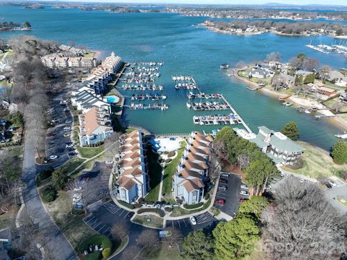 18851 Vineyard Point Ln, Cornelius, NC, 28031-7995 | Card Image