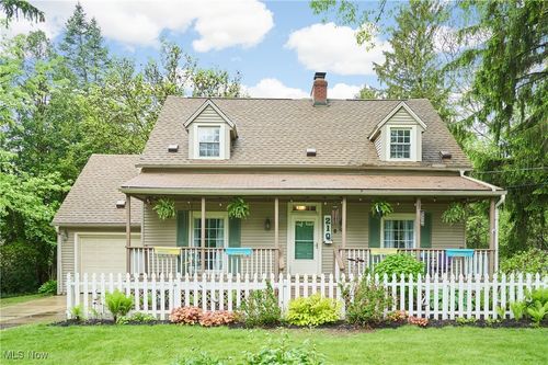 210 Hilen Rd, Fairlawn, OH, 44333-2608 | Card Image