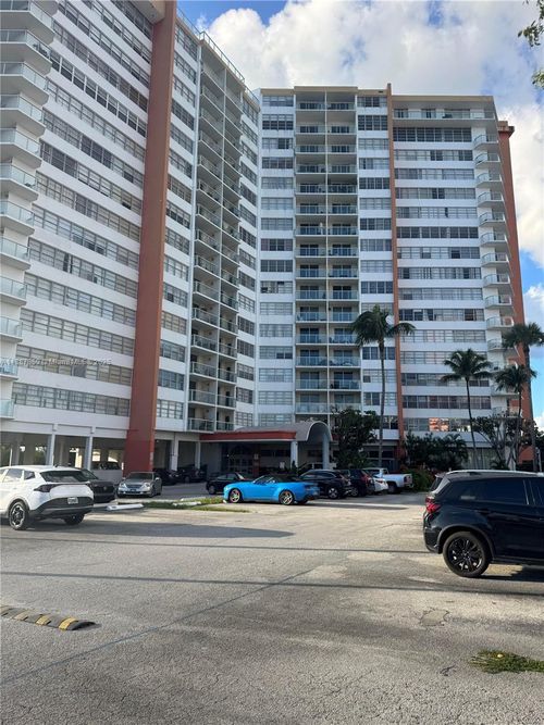 apt-515w-1301 Ne Miami Gardens Dr, Miami, FL, 33179-4974 | Card Image