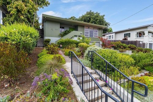 1615 Sacramento Street, Vallejo, CA, 94590 | Card Image