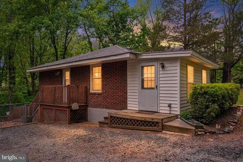 7007 Signal Hill Rd, Manassas, VA, 20111-4212 | Card Image
