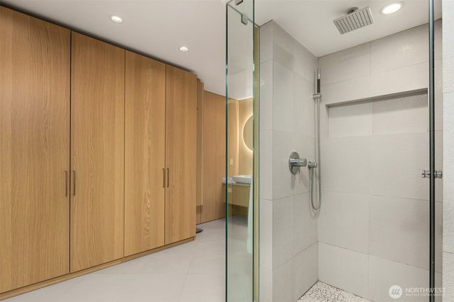APT-202A - 3650 26 Th Pl W, Condo with 2 bedrooms, 2 bathrooms and 2 parking in Seattle WA | Image 22