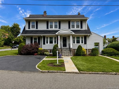 118 Gaylor Rd, Scarsdale, NY, 10583-5808 | Card Image