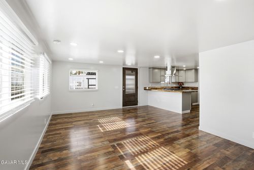 49-6150 E Avenue T, Palmdale, CA, 93552-6006 | Card Image