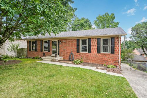 2008 Twain Ridge Dr, Lexington, KY, 40514-1325 | Card Image