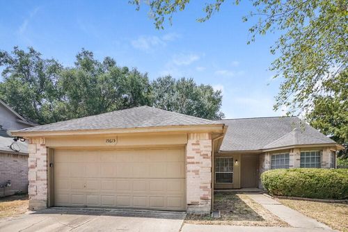 19615 Cotton Creek Dr, Tomball, TX, 77375-7734 | Card Image