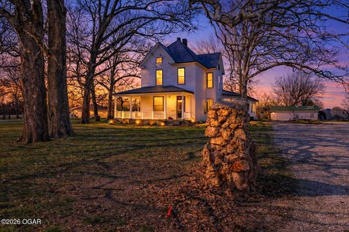 801 Linzee Blvd, Pierce City, MO, 65723-1317 | Card Image