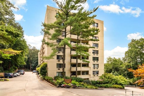 8b-1 David Ln, Yonkers, NY, 10701-1118 | Card Image