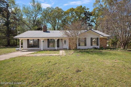 2081 Johnston Rd, Benton, MS, 39039-9186 | Card Image