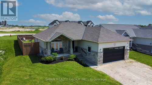 37 Lorne St, Harriston, ON, N0G | Card Image